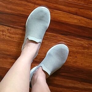 YOU WALK x SKECHERS walking shoes